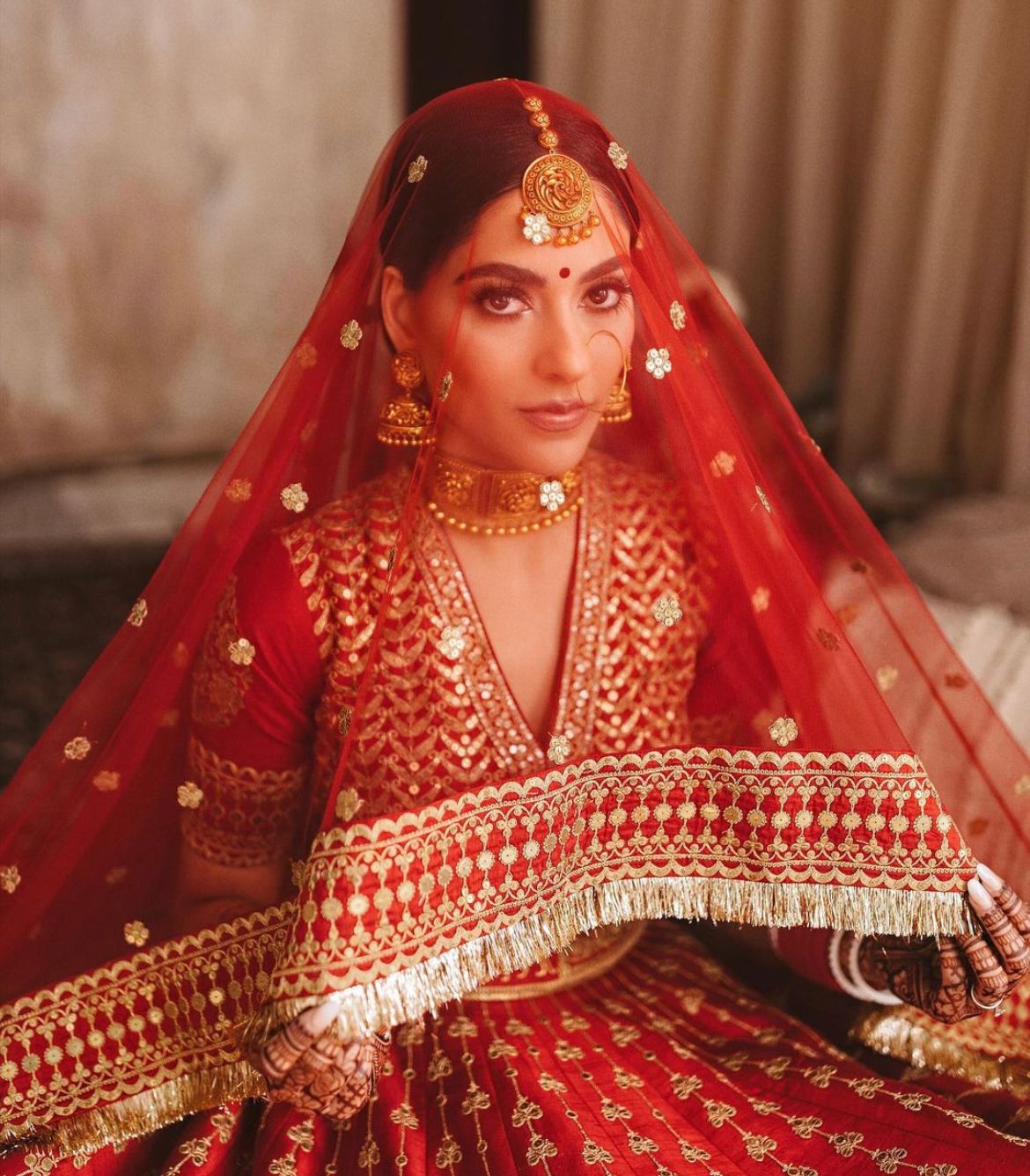 Sabyasachi Lehenga On Rent: The Ultimate Guide To Renting Wedding Outfits  In India – ShaadiWish