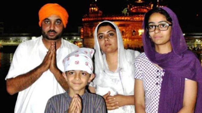 Punjab Cm Bhagwant Mann S To Be Bride Dr Gurpreet Kaur Everything You Need To Know About Her