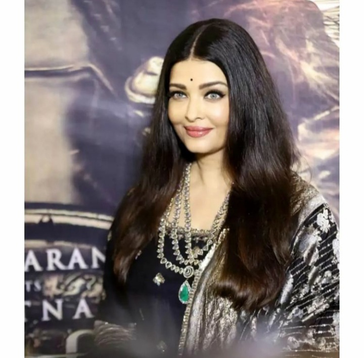 Cost Of Aishwarya Rai Bachchan's Embroidered Jacket For Which She Was  Trolled Brutally, Revealed