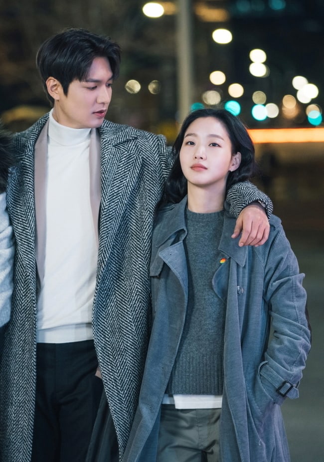 The King: Eternal Monarch Couple Lee Min Ho & Kim Go-Eun Are Low-Key  Engaged After Dating For 3 Years? Goblin Actress' Rings Intensify The  Rumors But Here's The Truth!