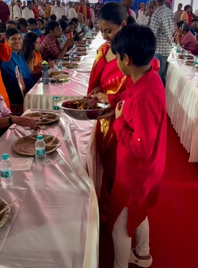 kajol at durga puja