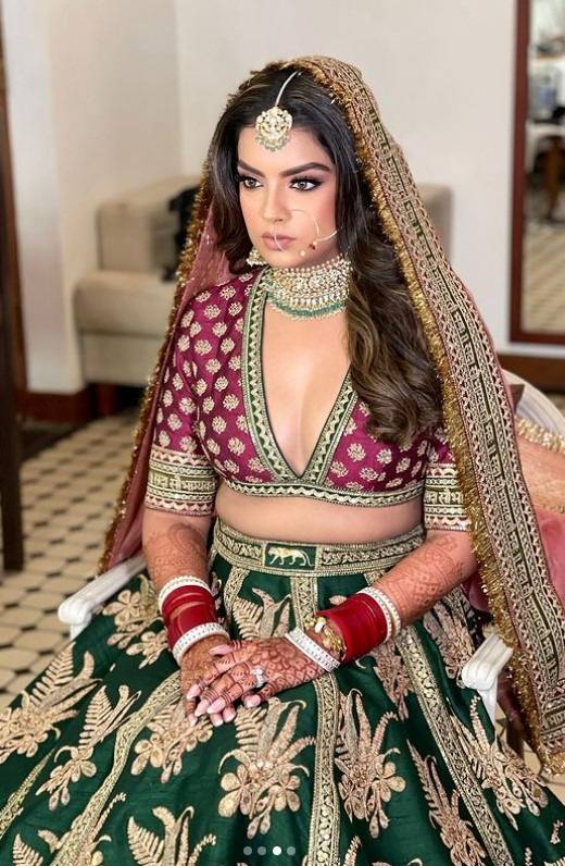 Sabyasachi Green Lehenga Choli for Women Embroidered Bollywood Designer  Indian Bridesmaid Bridal Wedding Party Wear Dresses Outfits Lenghas - Etsy  Norway
