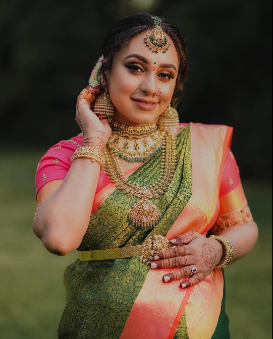 Pearle maaney clearance wedding saree cost