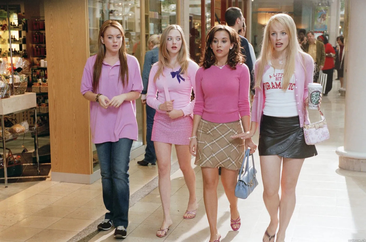 Mean Girls Cast Reunite And Reprise In Their Roles For Walmarts Black Friday Sale And Its Iconic 1346