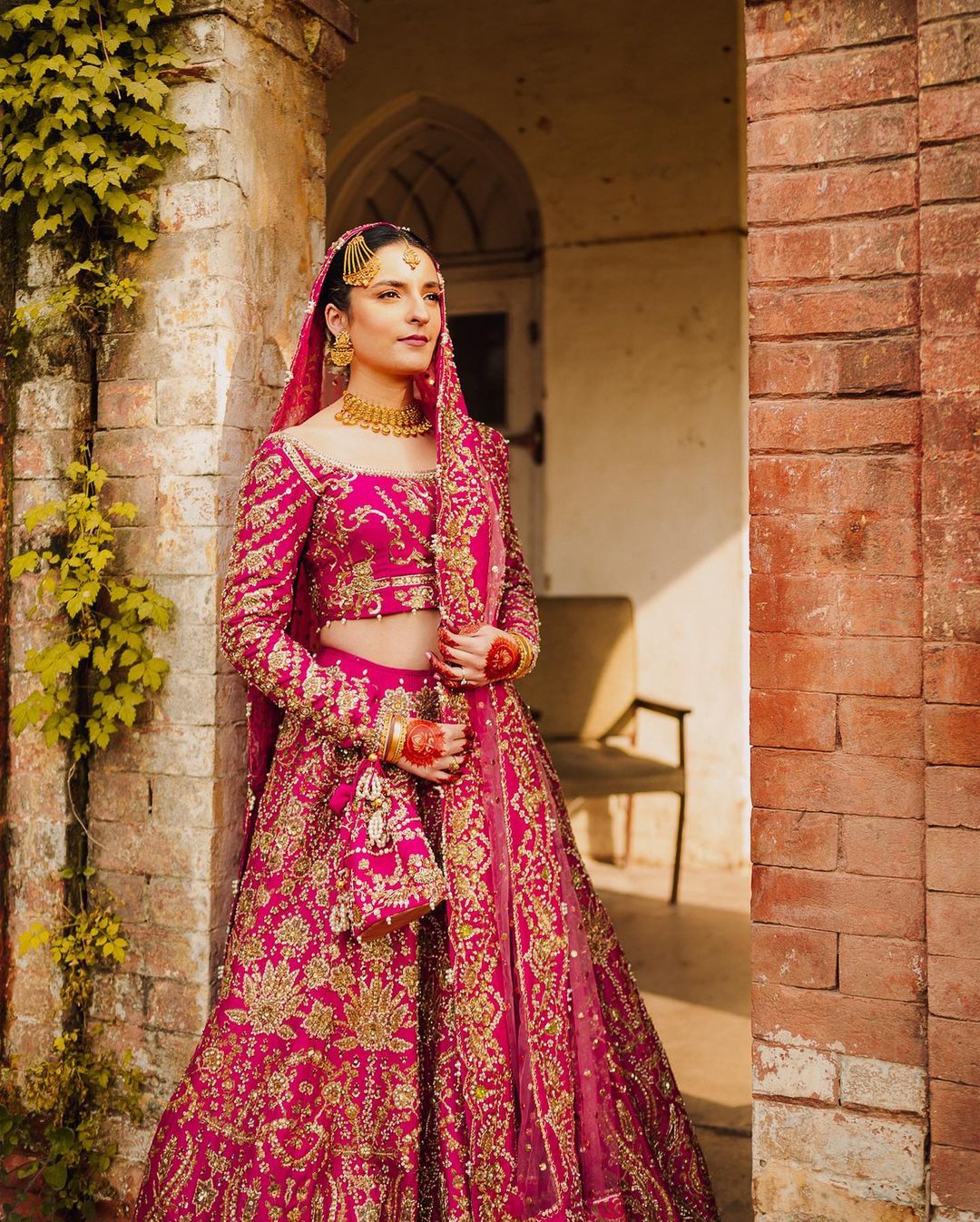 Golden Bridal Dress Pakistani in Lehenga Kameez Style | Pakistani bridal  dresses, Bridal dresses, Bridal dress fashion