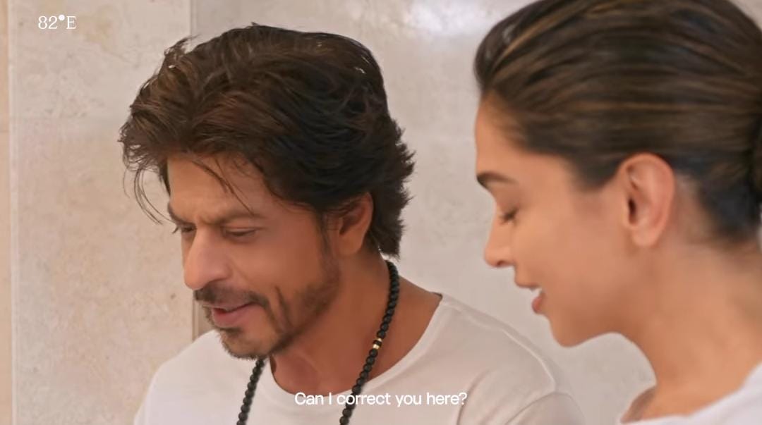 Shah Rukh Khan Says Gauri Will Be Unable To Recognize Him As He Uses  Deepika Padukone's