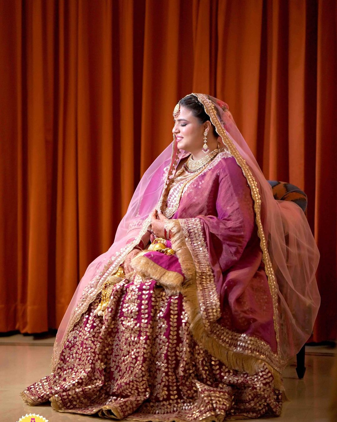 Check Out 5 Gorgeous Lehengas For The Plus-Size Brides | HerZindagi