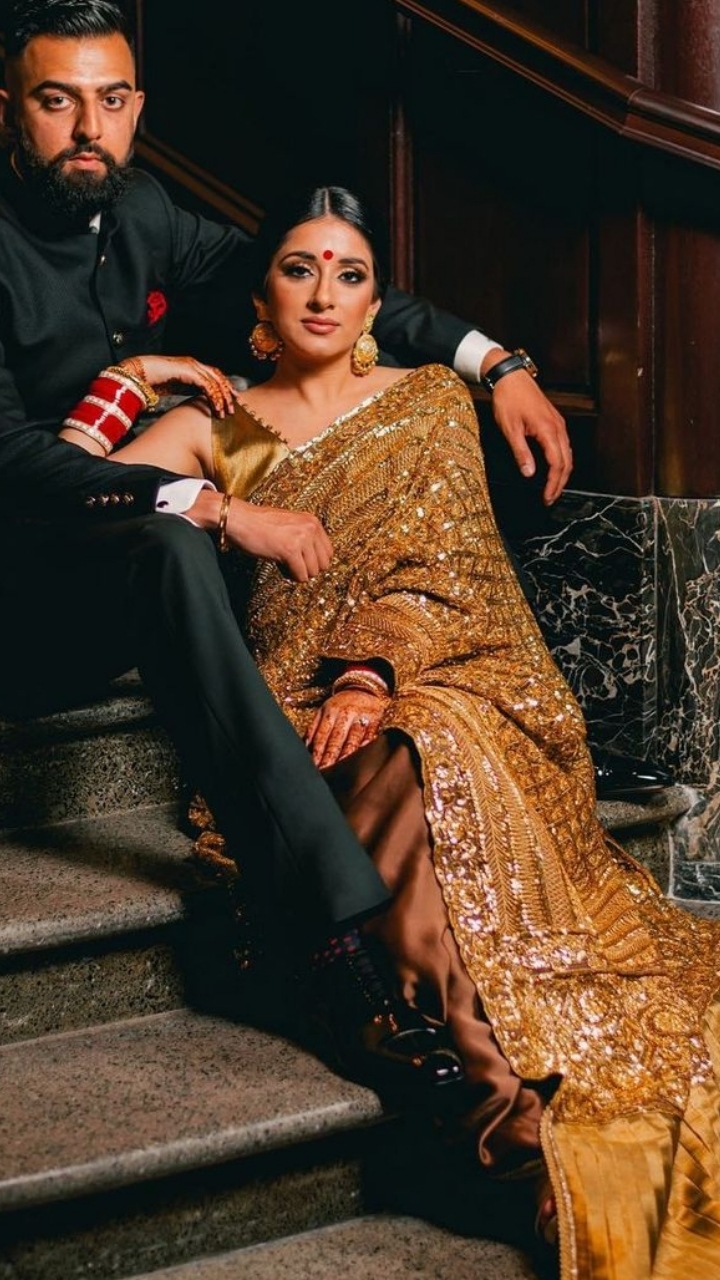 Bride Parineeti Matches Stunning Emerald Jewellery With Golden Lehenga |  Times Now