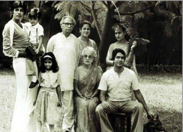 amitabh bachchan with family