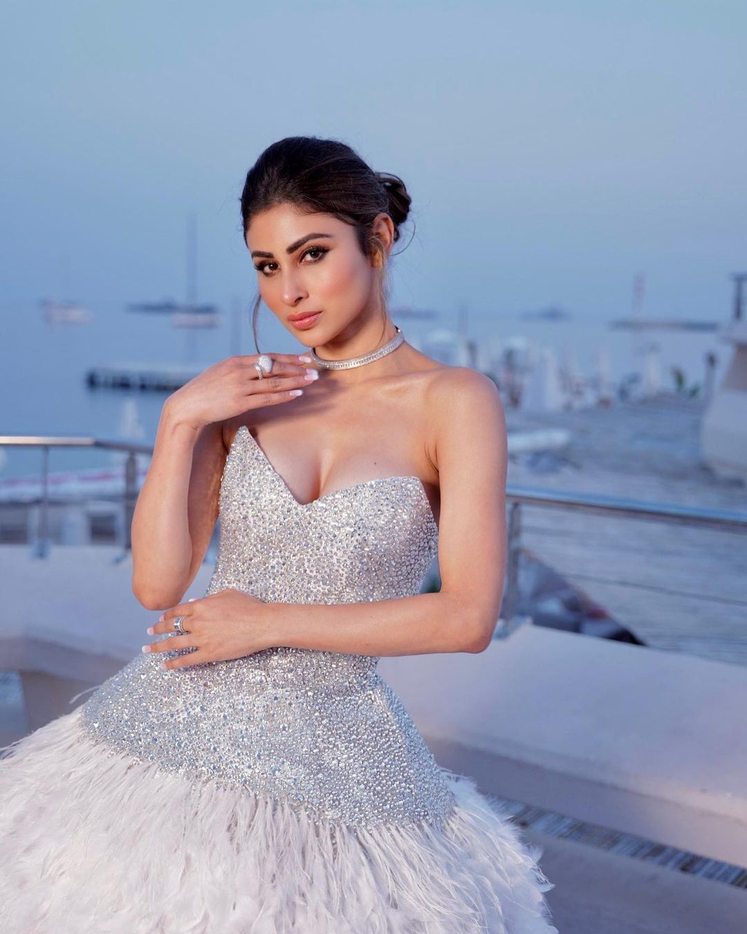 Mouni roy dress outlet design