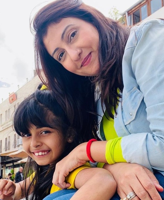 Juhi Parmar On Being A Single Mother, Reveals How People Say, 'Must ...