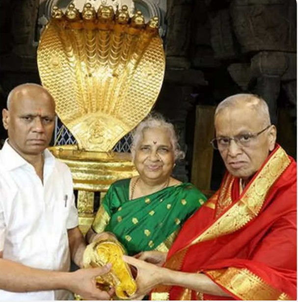 Narayana Murthy And Sudha Murthy Donate Gold Conch Shell And Tortoise 