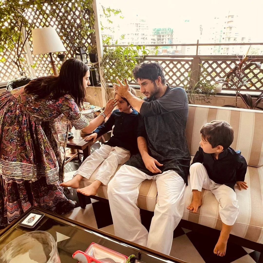 Sara Ali Khan Ties Rakhi To Her Half-brothers, Taimur And Jeh, Who Twin 