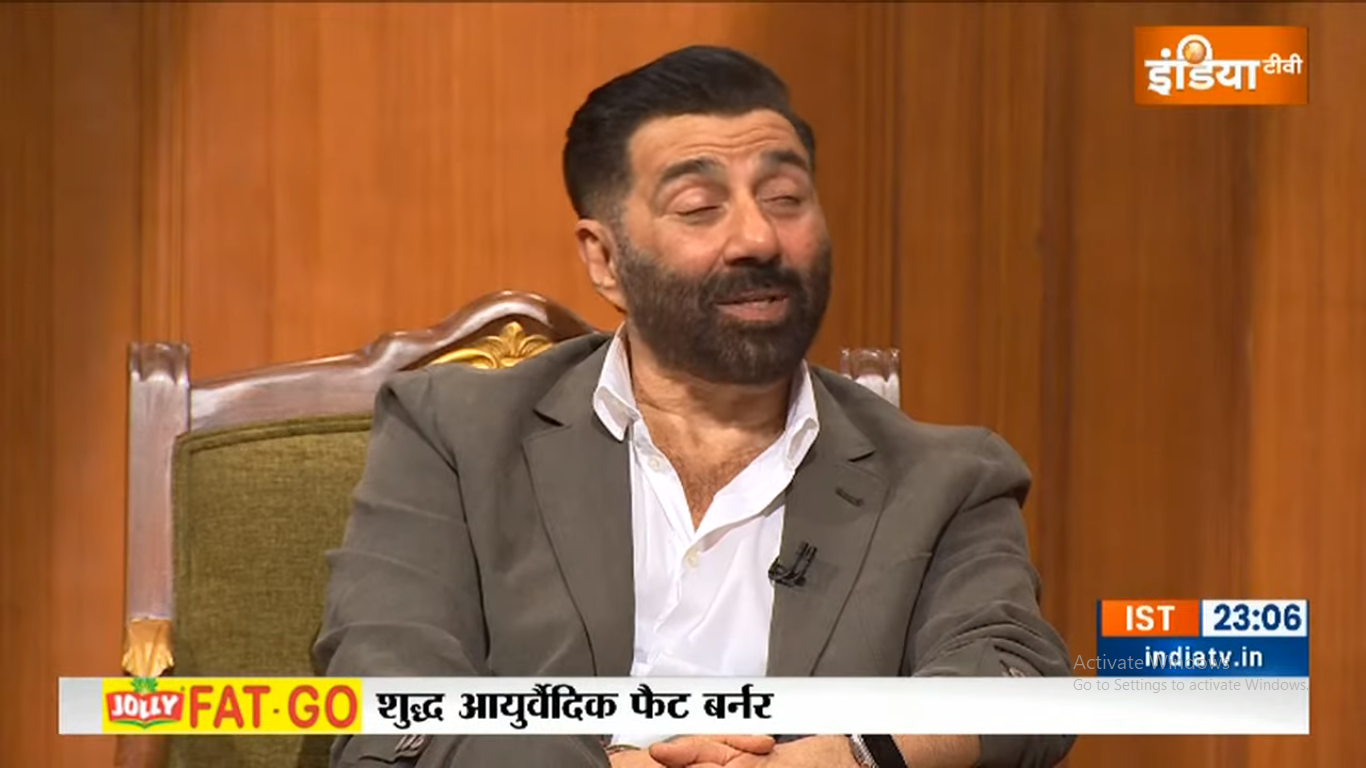 Sunny Deol Finally Reacts To His And Shah Rukh Khan's Rivalry Of 16 ...