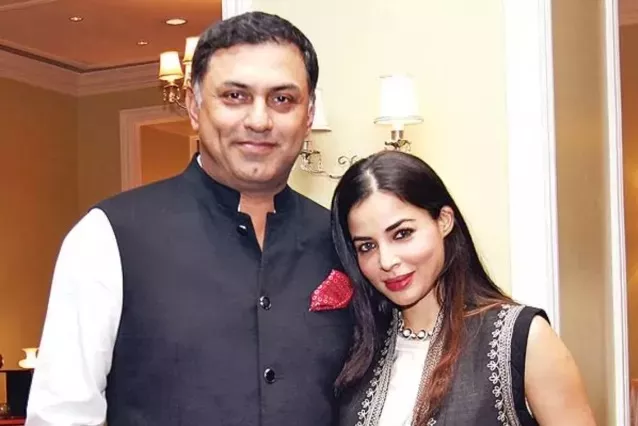 Nikesh Arora, Ayesha Thapar