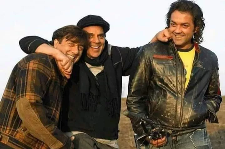 Bobby Deol, Sunny Deol, Dharmendra