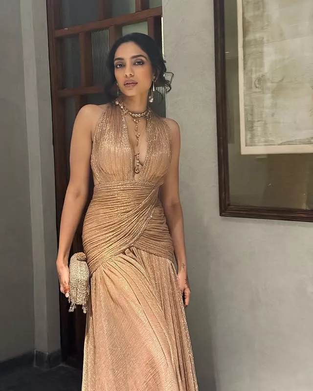 Sobhita Dhulipala, Tarun Tahiliani