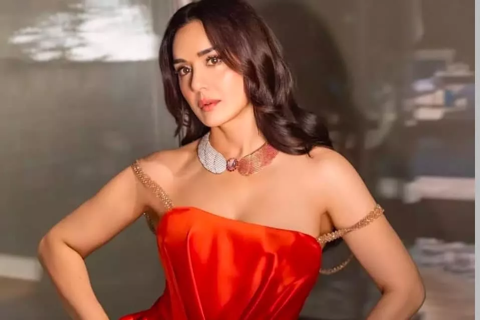 Preity Zinta, Hania Aamir