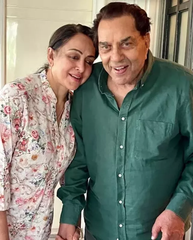 Hema Malini-Dharmendra