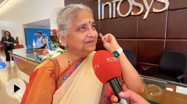 Sudha Murty Biography Education Rs 10000 Loan Narayana Start Infosys Net Worth