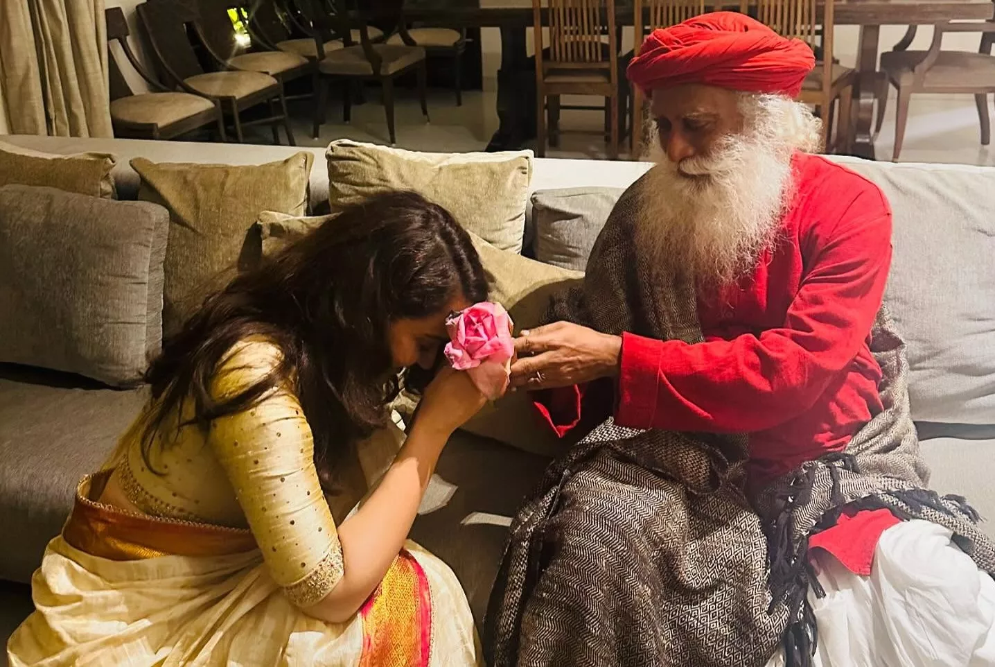 Kangana Ranaut, Sadhguru