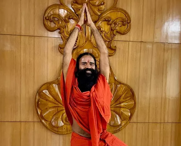 Dhirendra Krishna Shastri, Baba Ramdev, Mamta Kulkarni