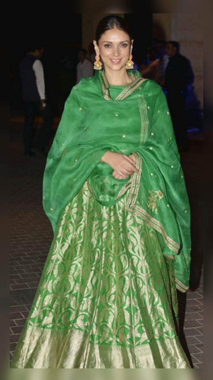 Breathtaking Moment Of Actress Palak Tiwari In Enchanting Ethnic Yellow Lehenga  Choli | Kalki Fashion Blog