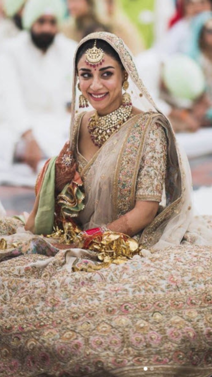 Punjabi Bridal Pink Georgette Heavy Embroidery Gharara Salwar Suit –  Apparel Designer