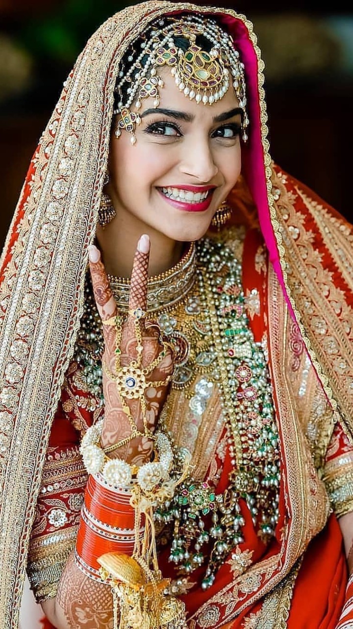 Bollywood Bridal Makeup Looks | Vanshika Chawla makeup artist