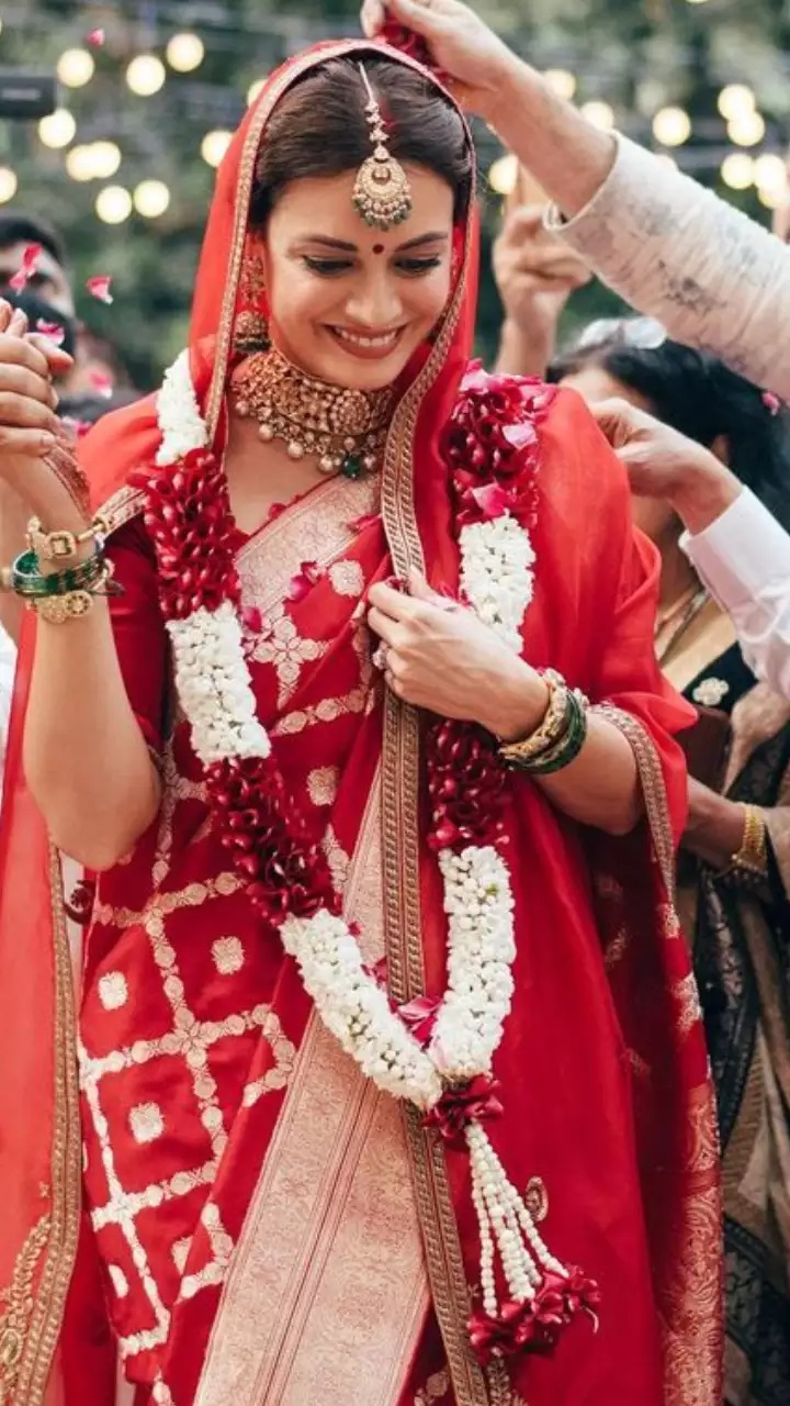 Red South Indian Sarees for Brides | Bridal sarees south indian, Wedding  saree blouse designs, Wedding blouse designs